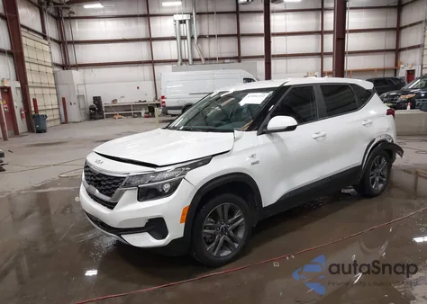 2023 Kia Seltos Lx z USA, uszkodzony, nr VIN KNDEPCAA0P7434754